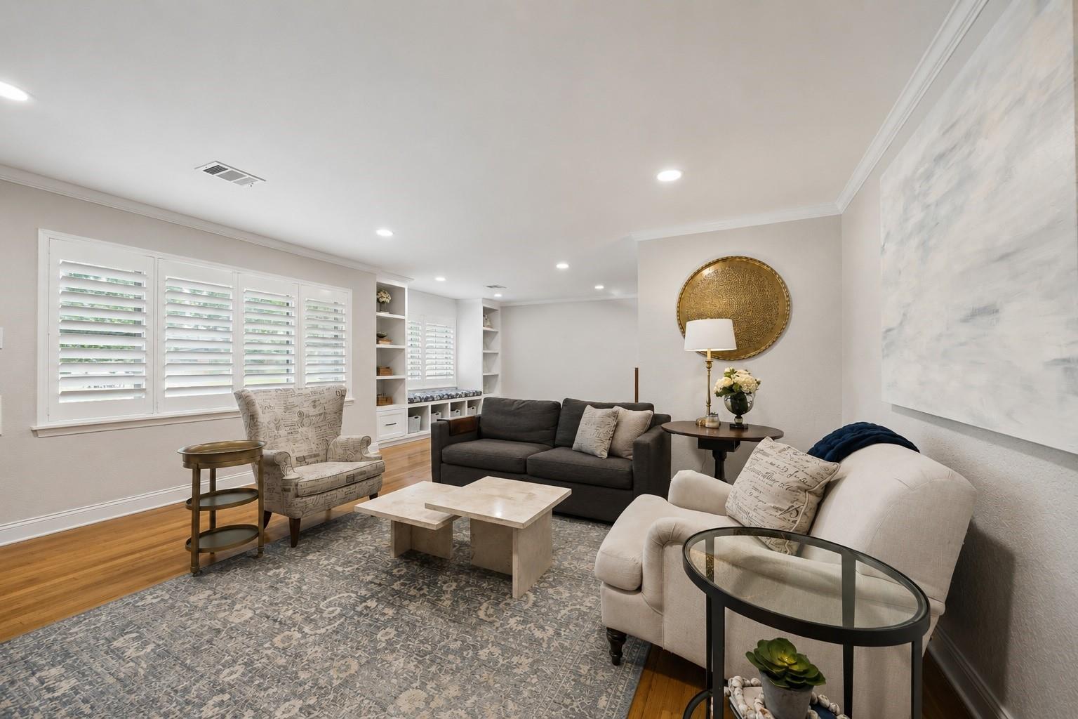 2034 De Milo Drive