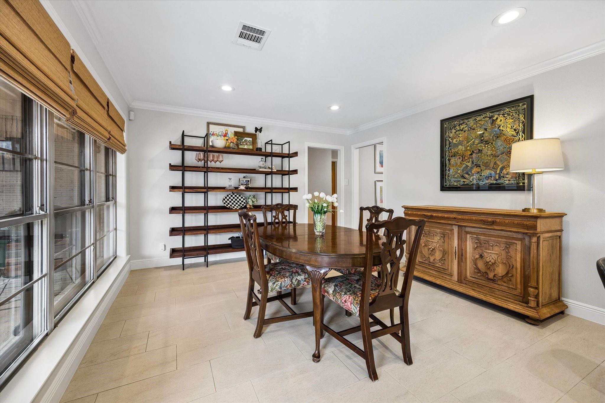 2034 De Milo Drive