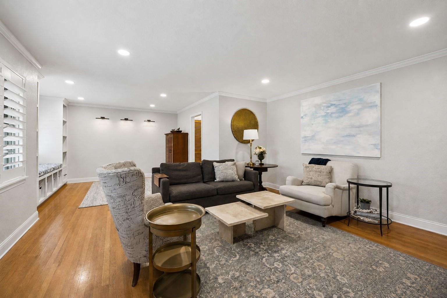 2034 De Milo Drive