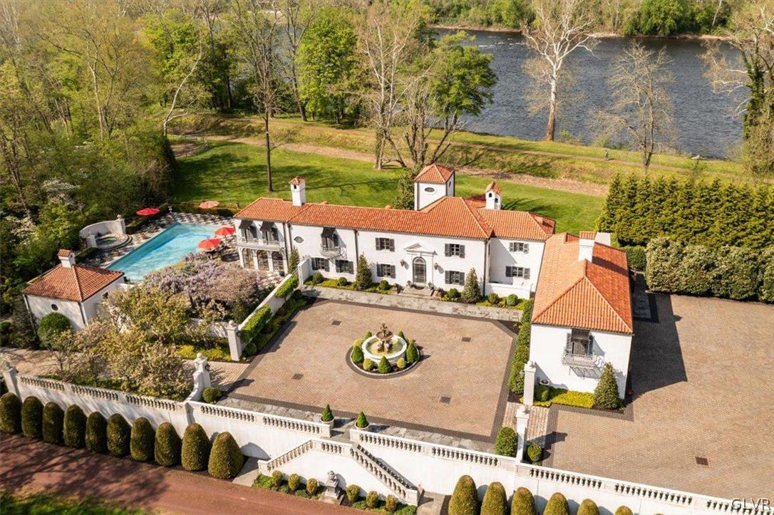 3052 River Road