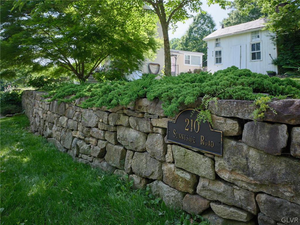 210 Sunnyside Road