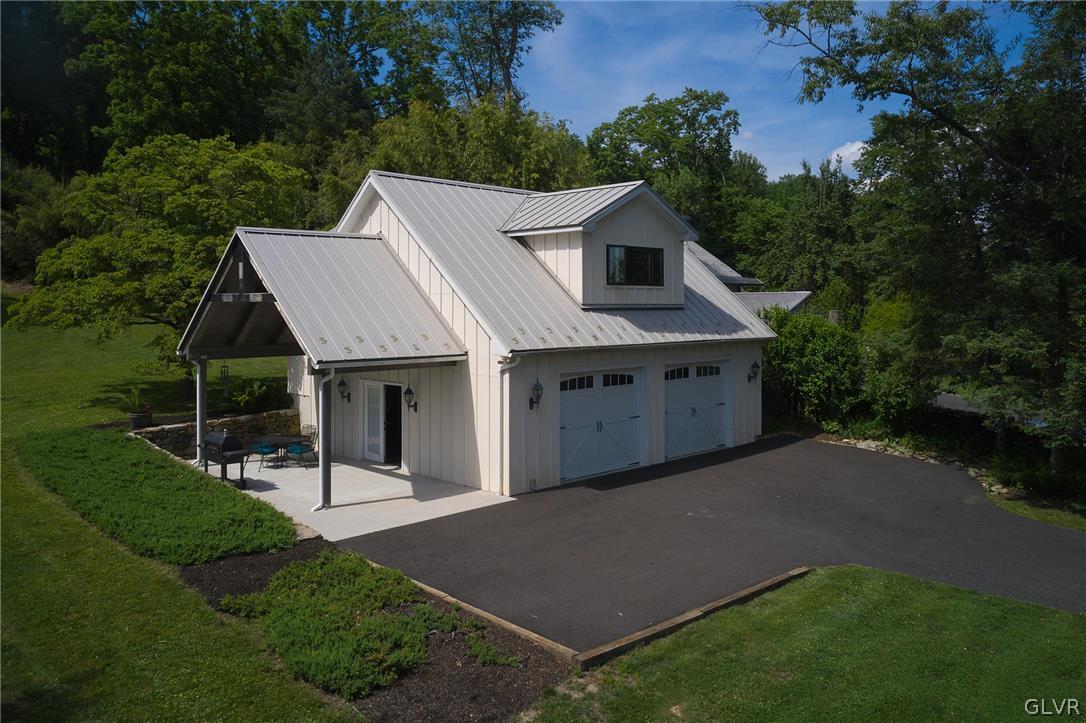 210 Sunnyside Road