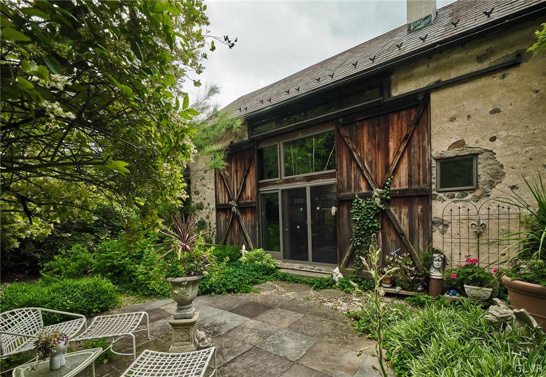 180 Sunnyside Road
