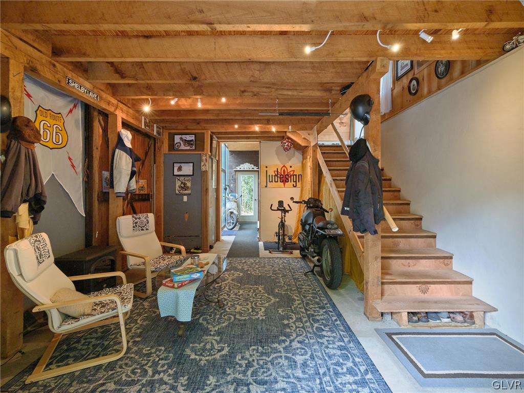 180 Sunnyside Road