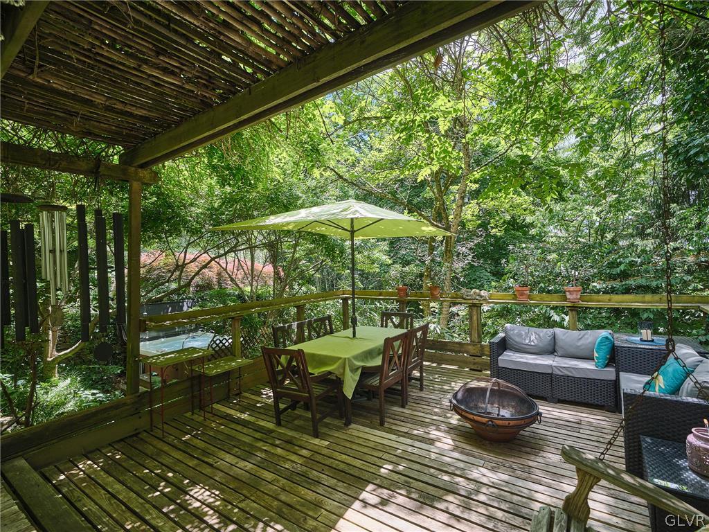 180 Sunnyside Road