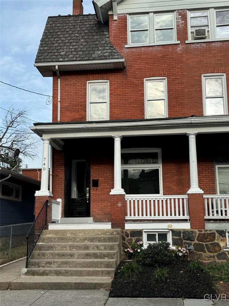 740 Pawnee Street