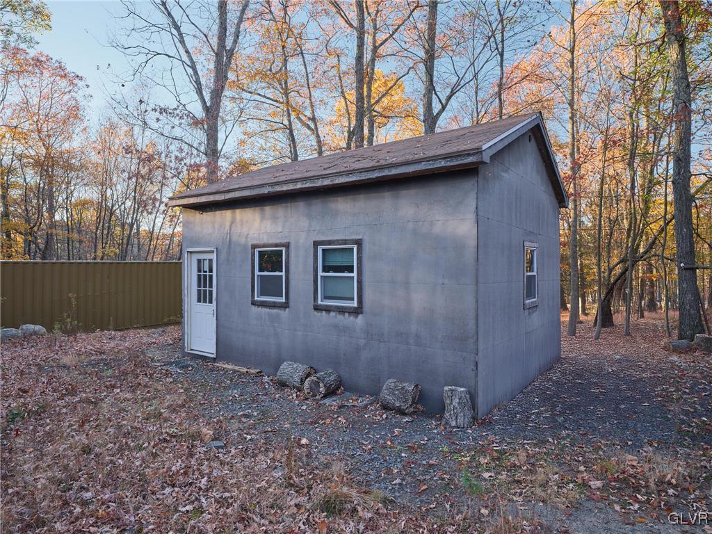 2524 Castor Road