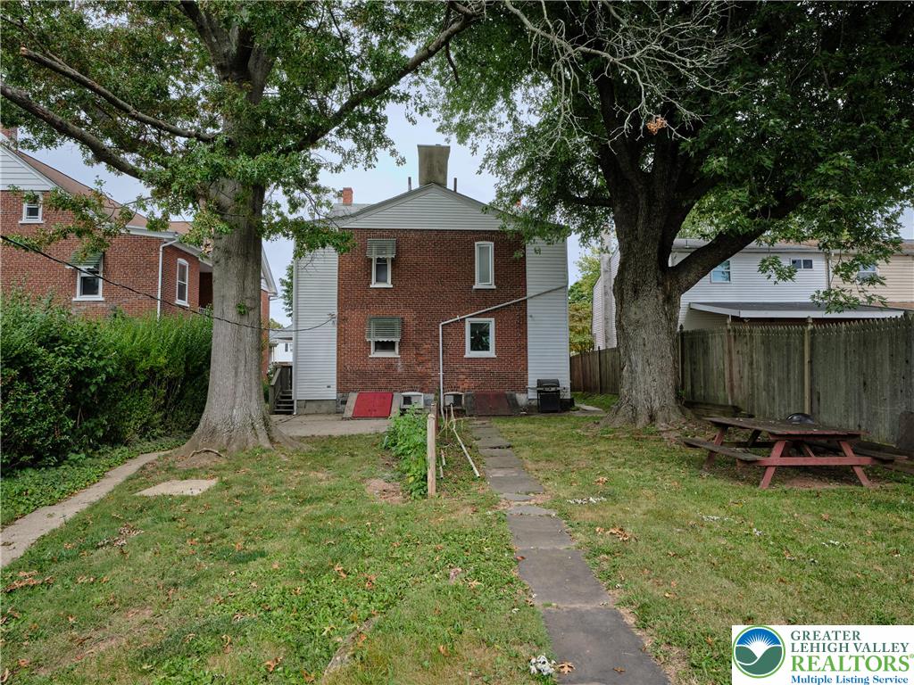 419 Seminary Street