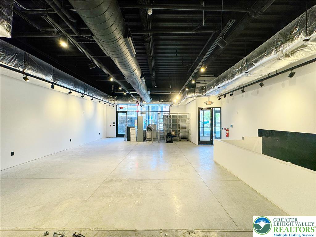 518 East 3rd