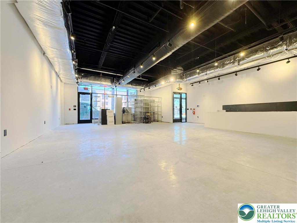 518 East 3rd