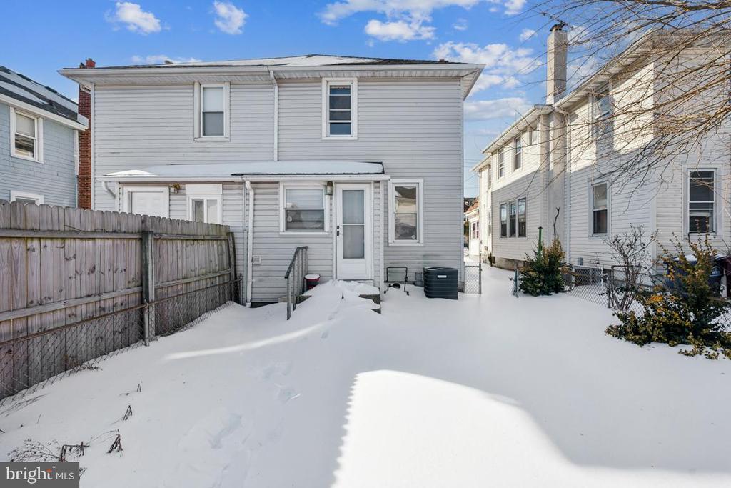 525 BRIDGEBORO STREET