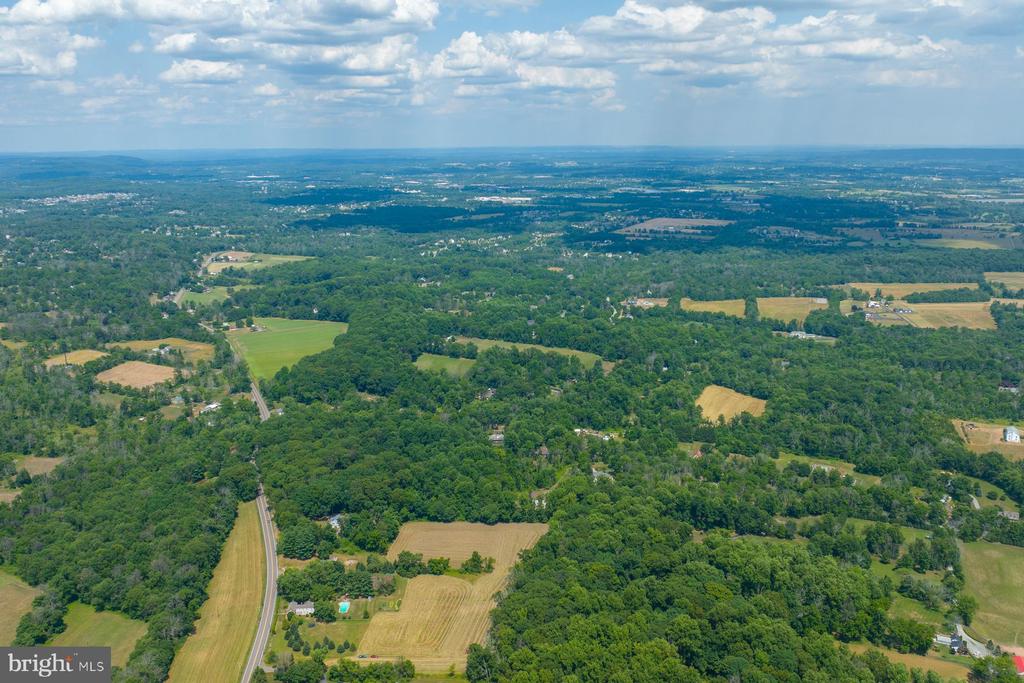 475 SERGEANTSVILLE ROAD