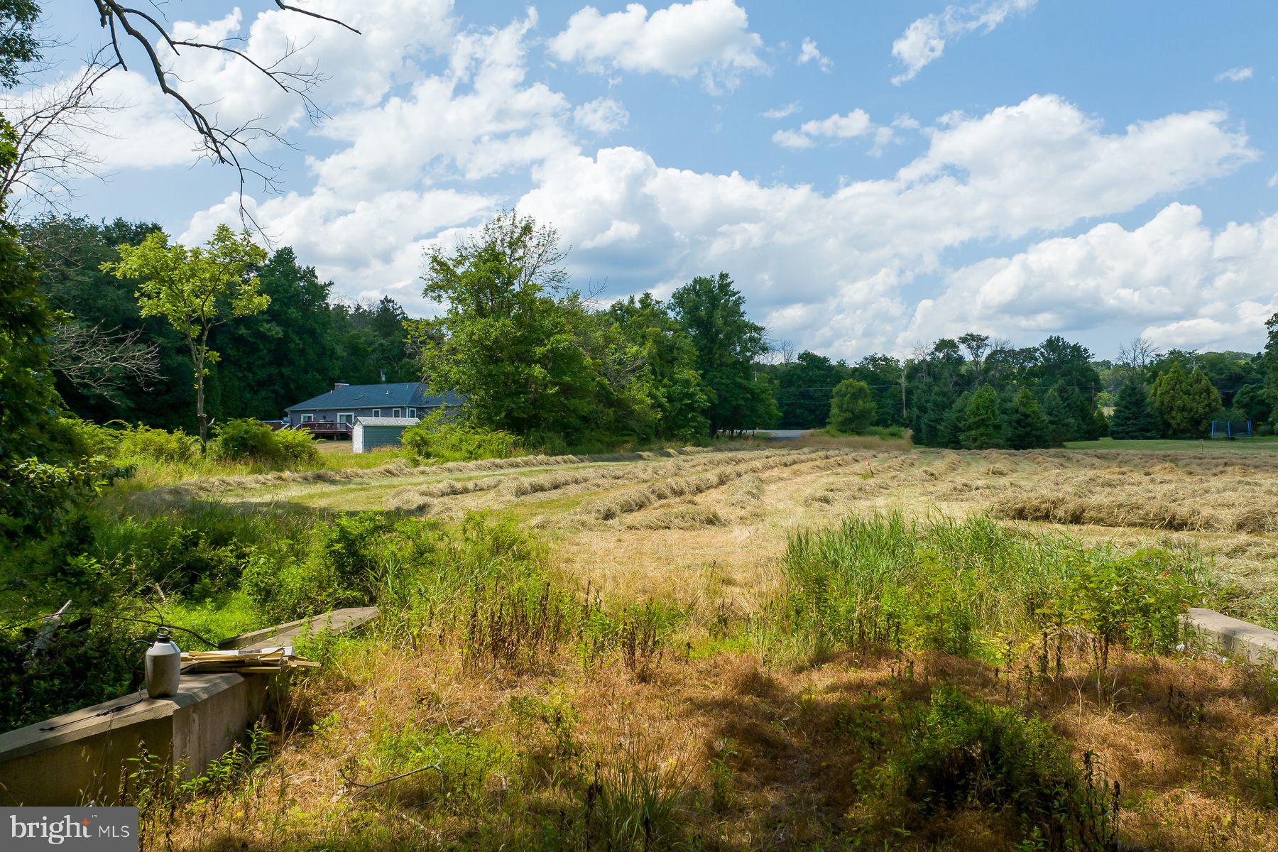 489 SERGEANTSVILLE ROAD