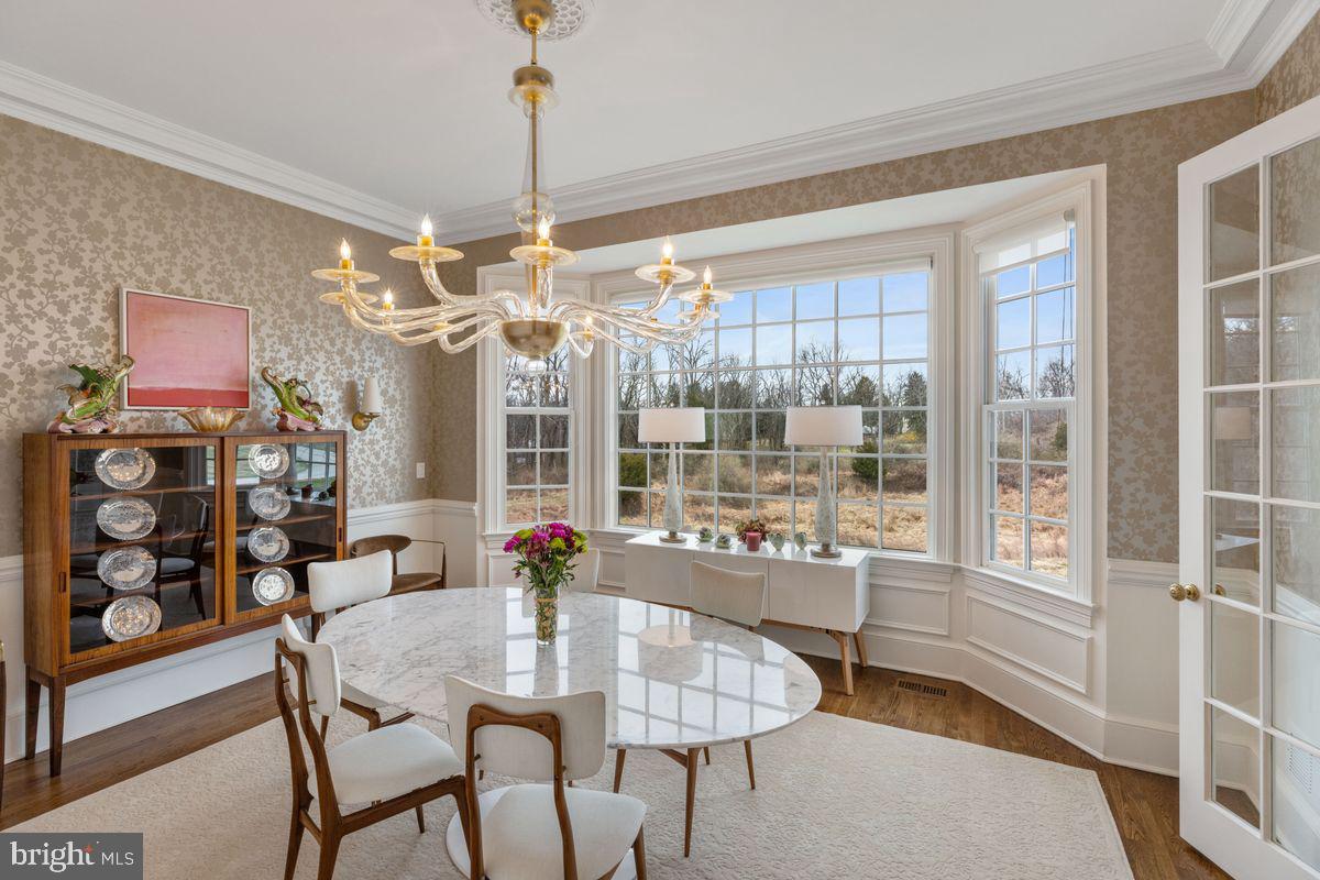 2 PEACH TREE LANE