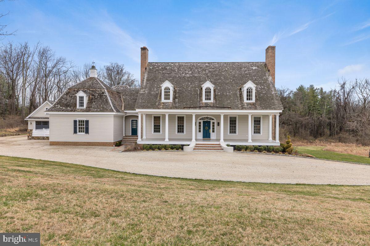 2 PEACH TREE LANE