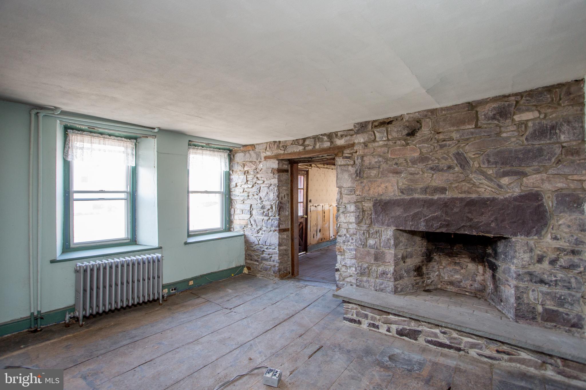 30 N FRANKLIN STREET