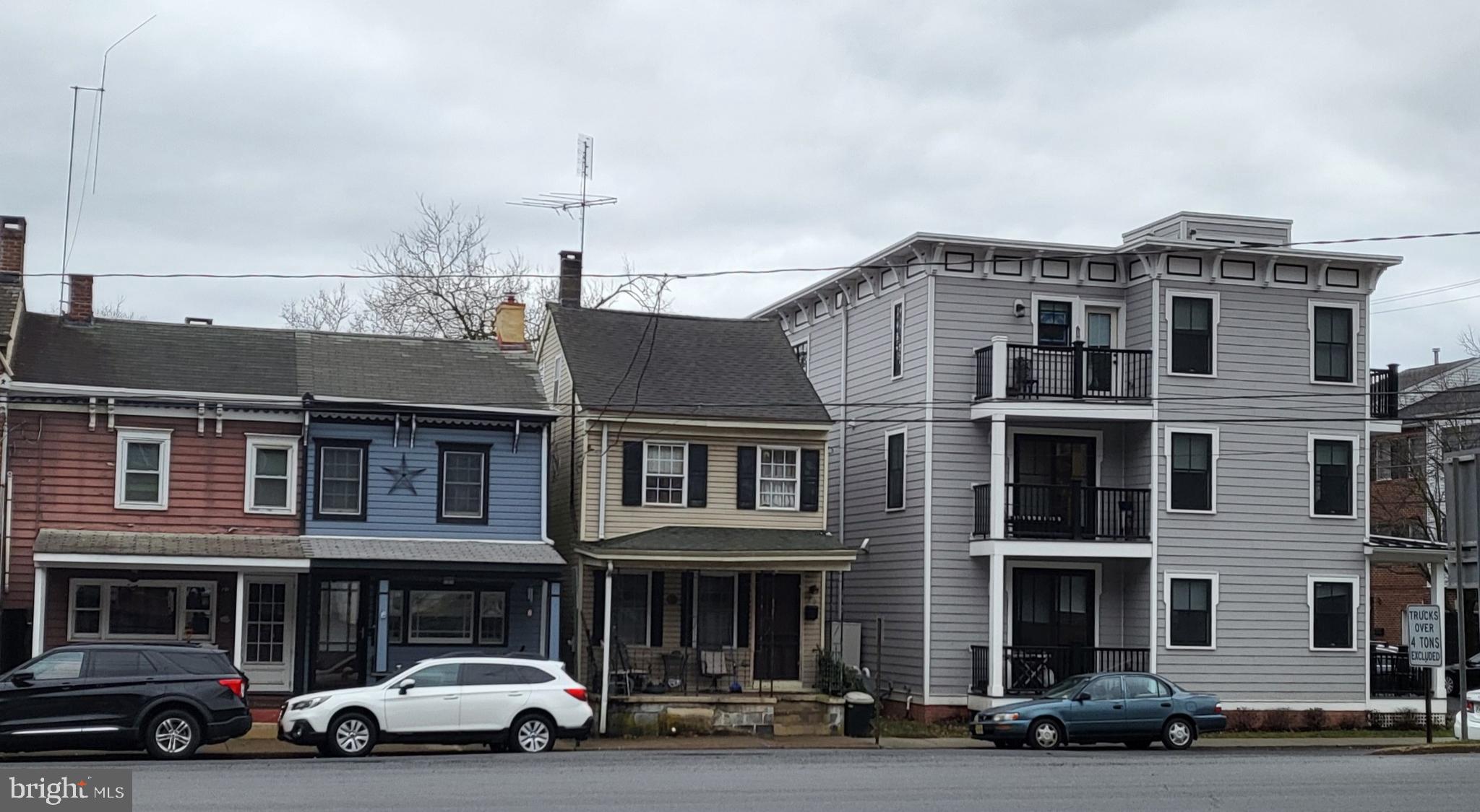 30 N FRANKLIN STREET