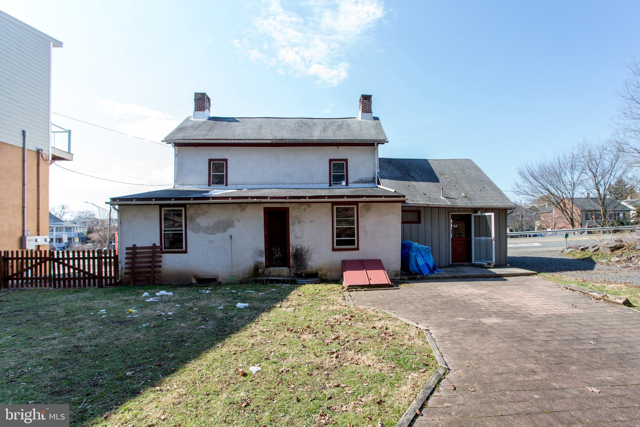 30 N FRANKLIN STREET