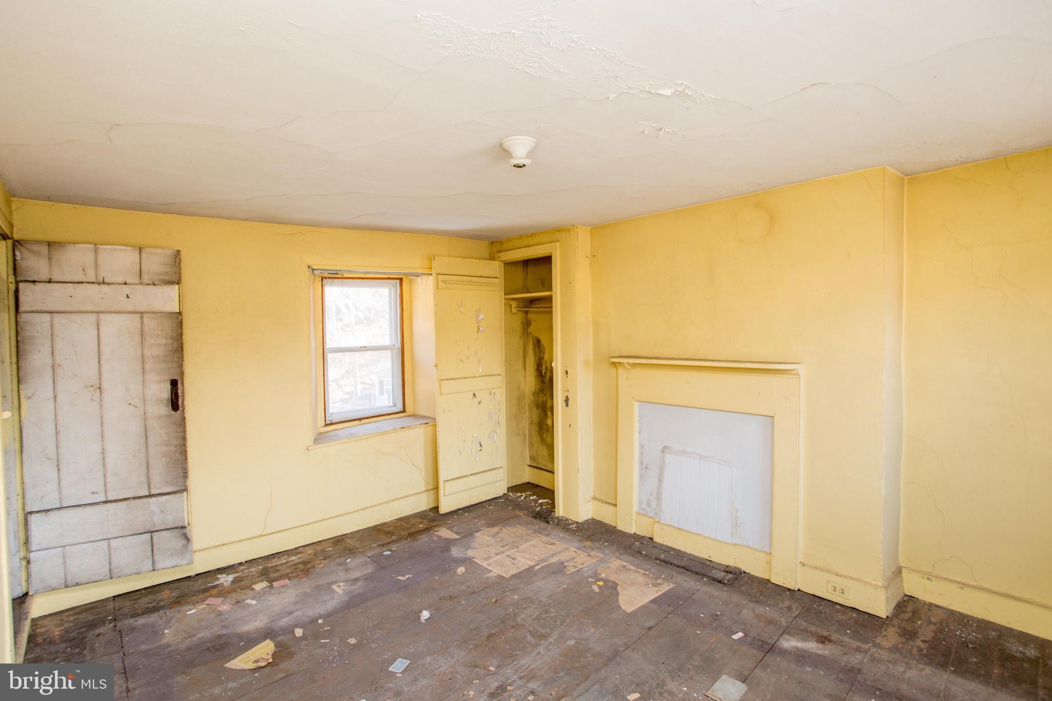 30 N FRANKLIN STREET