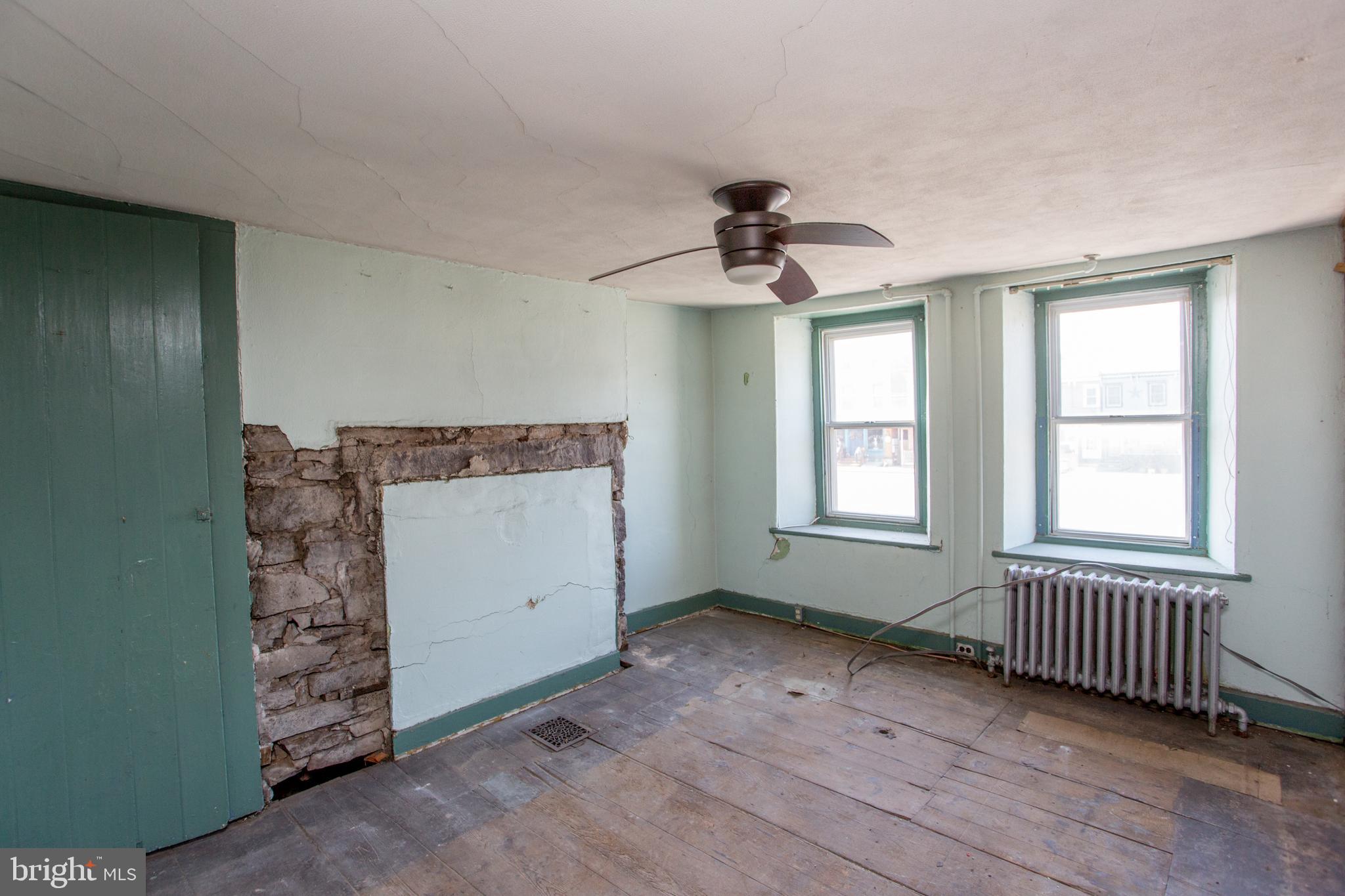 30 N FRANKLIN STREET