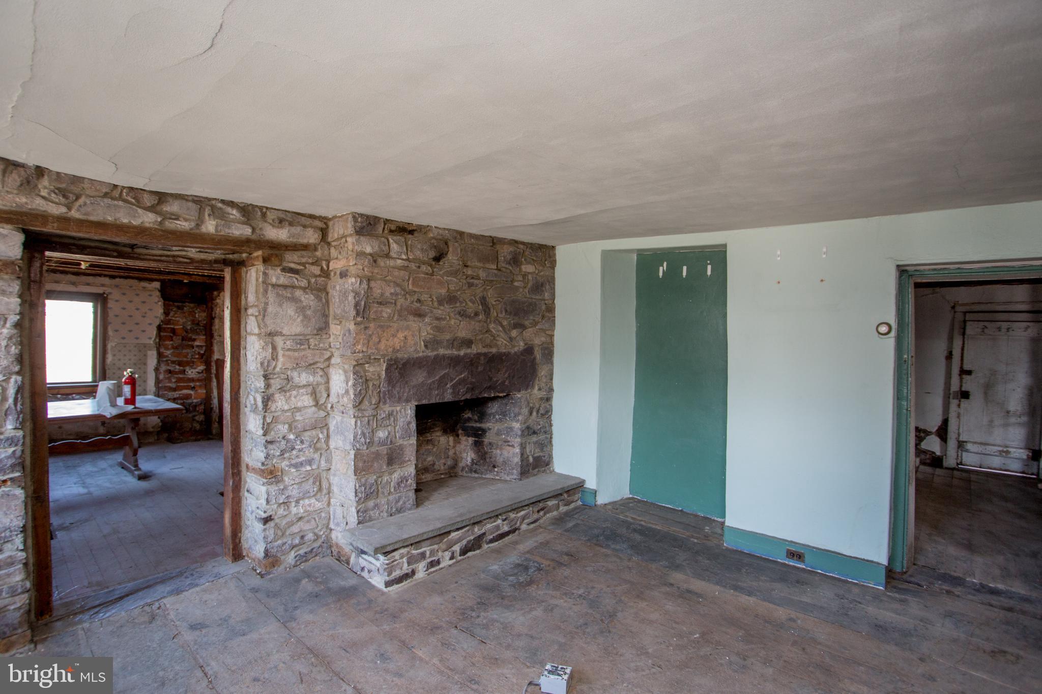 30 N FRANKLIN STREET
