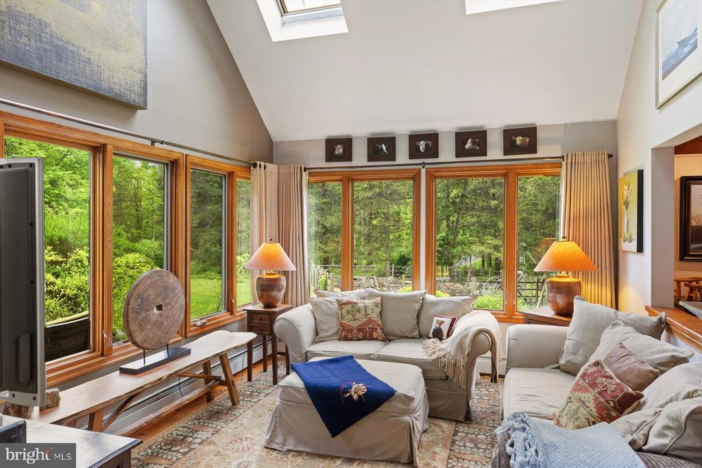31 STOMPF TAVERN ROAD ROAD