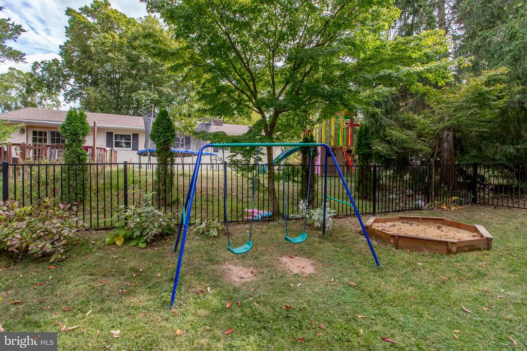 204 BRUNSWICK AVENUE 1/2