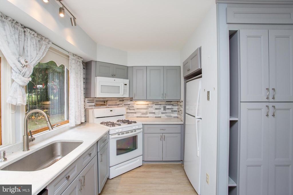 204 BRUNSWICK AVENUE 1/2
