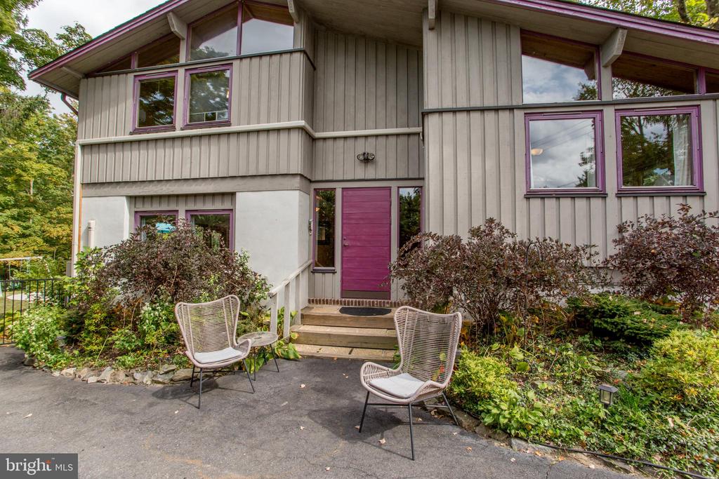 204 BRUNSWICK AVENUE 1/2