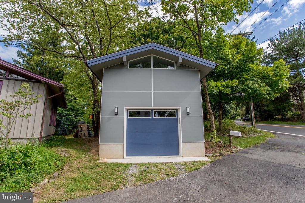 204 BRUNSWICK AVENUE 1/2