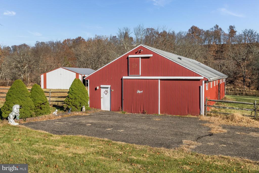 42 RAINBOW HILL ROAD