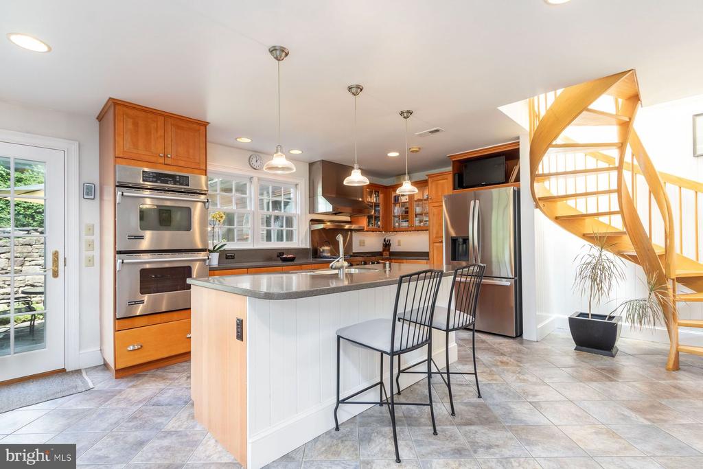 2222 DANIEL BRAY HIGHWAY