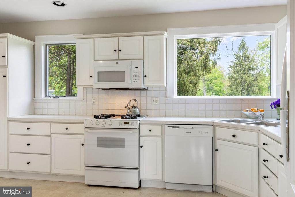 416 ROSEMONT RINGOES ROAD ROAD