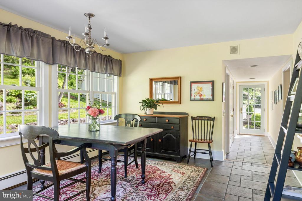 757 SWEET HOLLOW ROAD