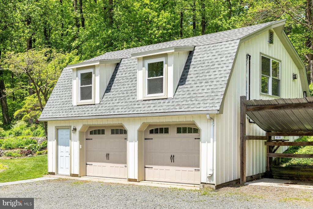 757 SWEET HOLLOW ROAD