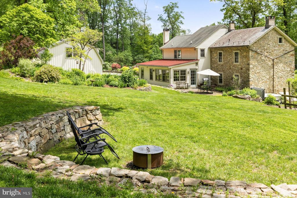 757 SWEET HOLLOW ROAD