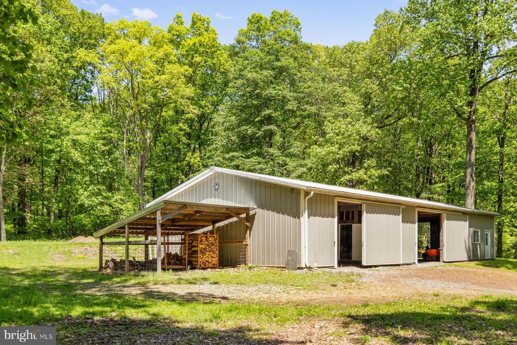 757 SWEET HOLLOW ROAD