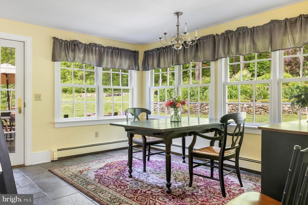 757 SWEET HOLLOW ROAD