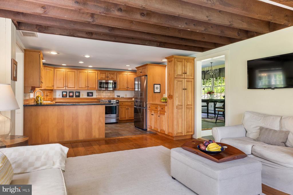 757 SWEET HOLLOW ROAD
