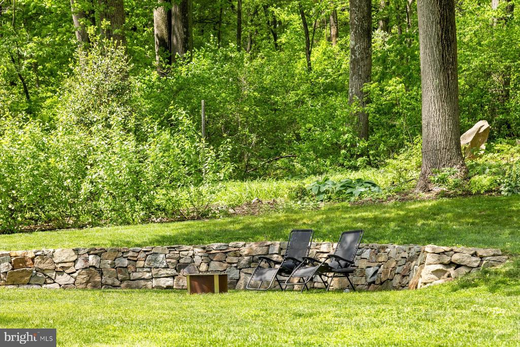 757 SWEET HOLLOW ROAD