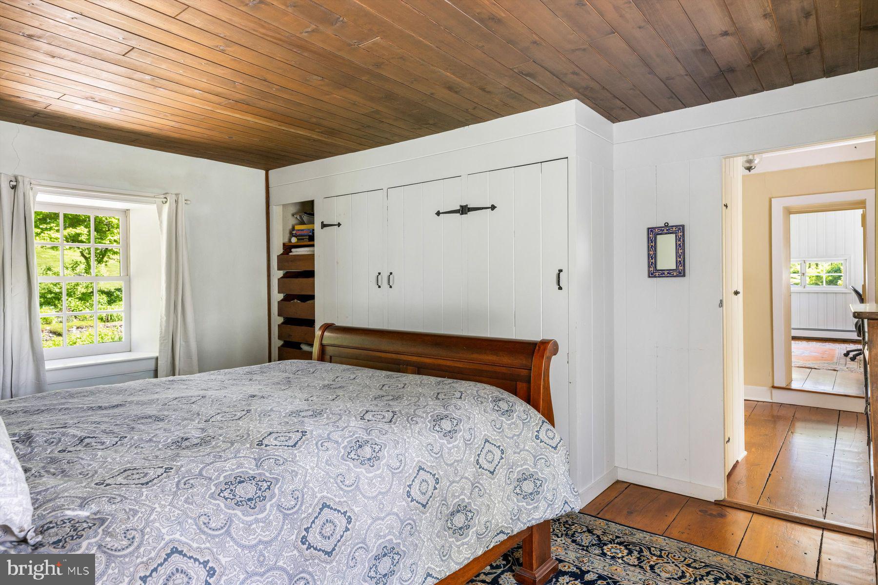 757 SWEET HOLLOW ROAD
