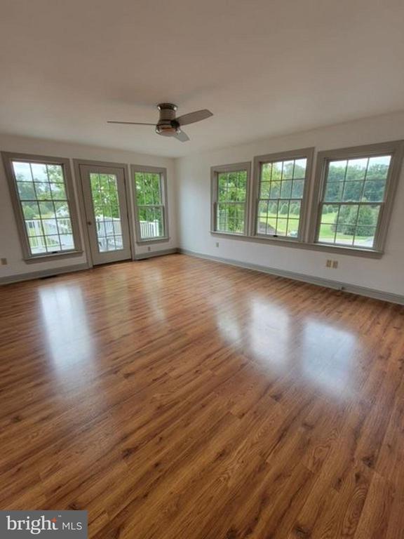 33 RITTENHOUSE ROAD E
