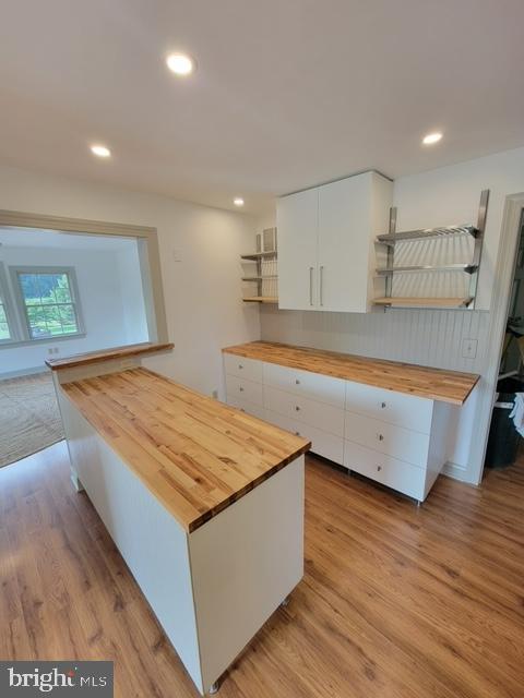 33 RITTENHOUSE ROAD E