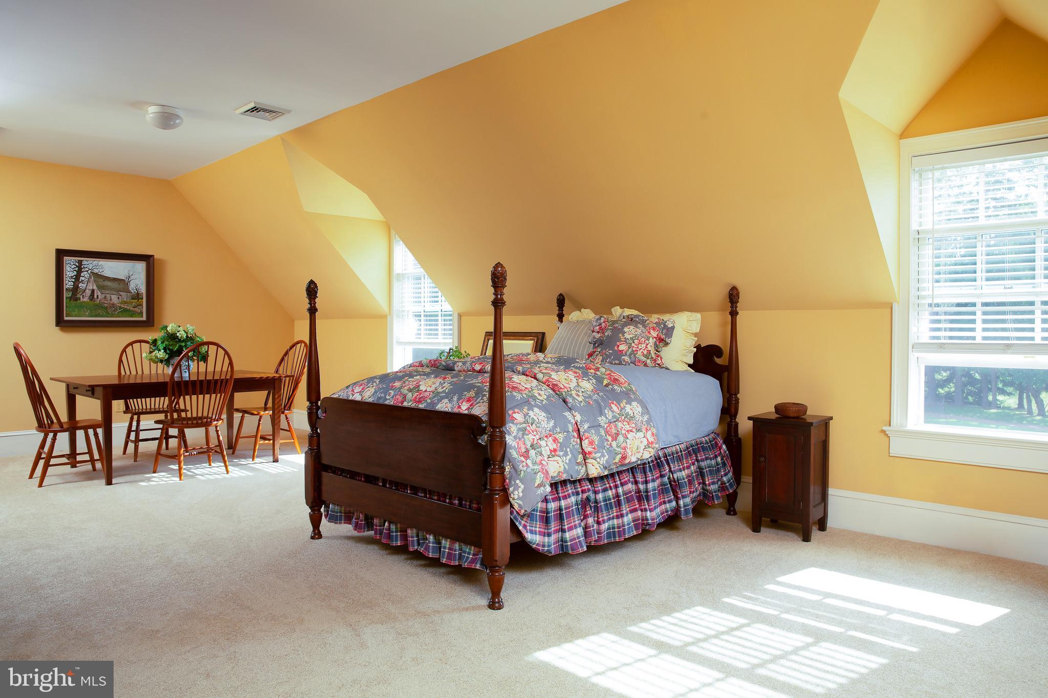 925 SERGEANTSVILLE ROAD