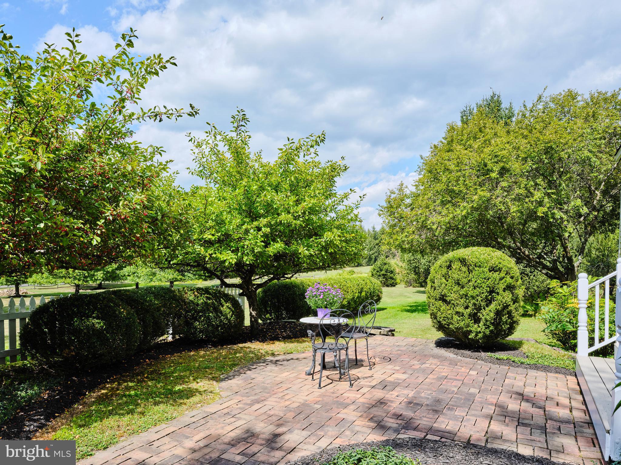 925 SERGEANTSVILLE ROAD