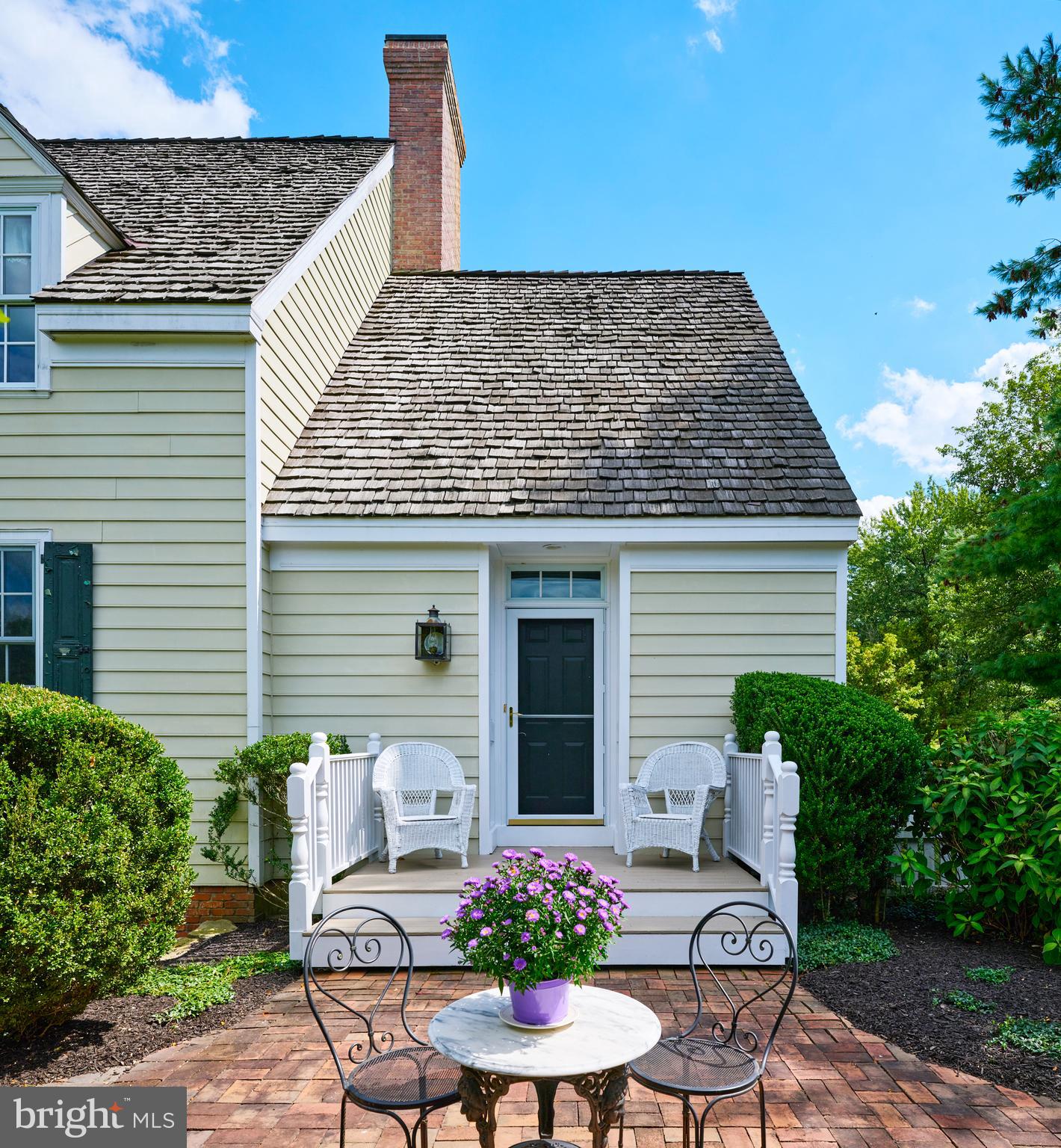 925 SERGEANTSVILLE ROAD