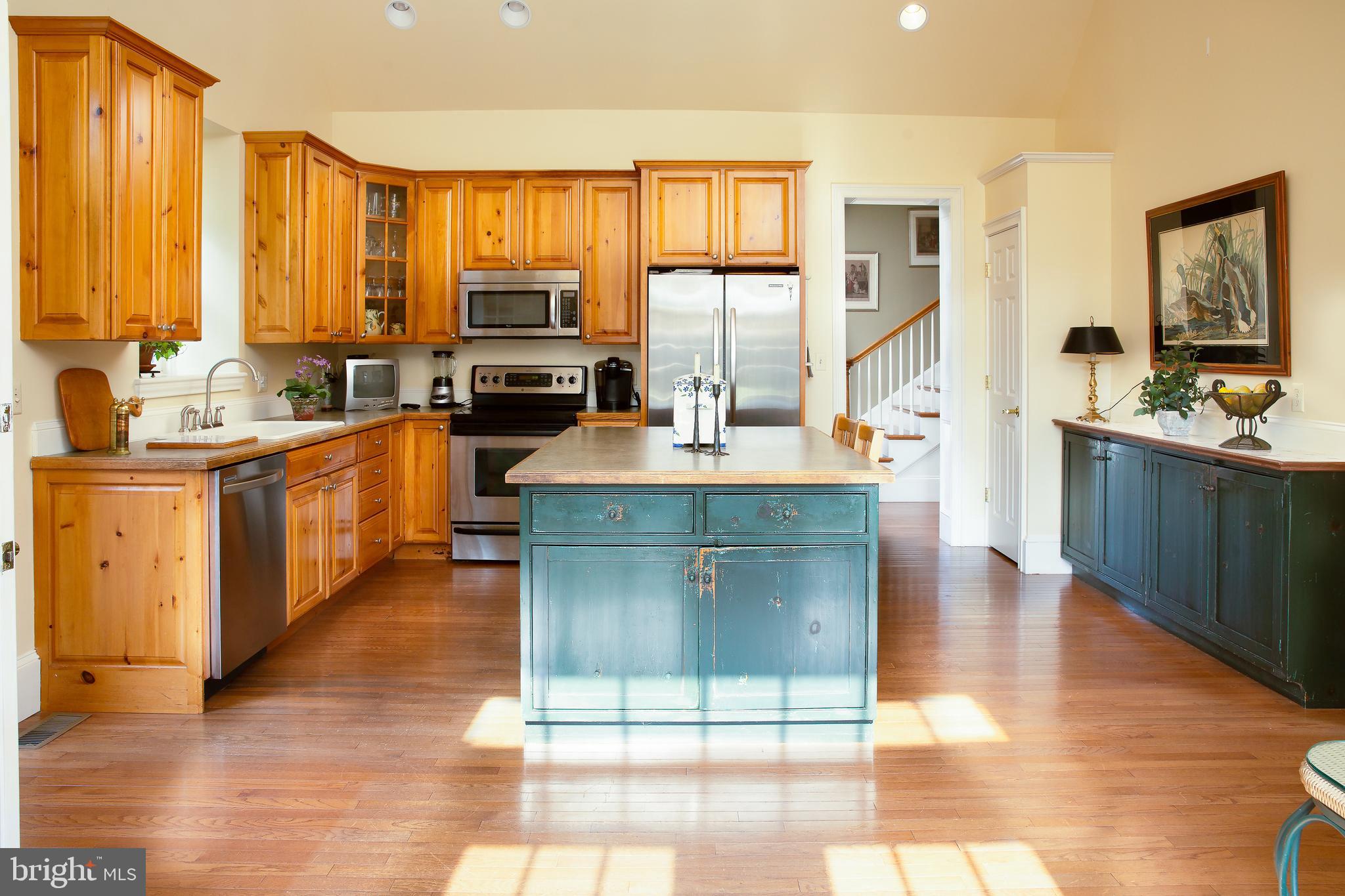 925 SERGEANTSVILLE ROAD