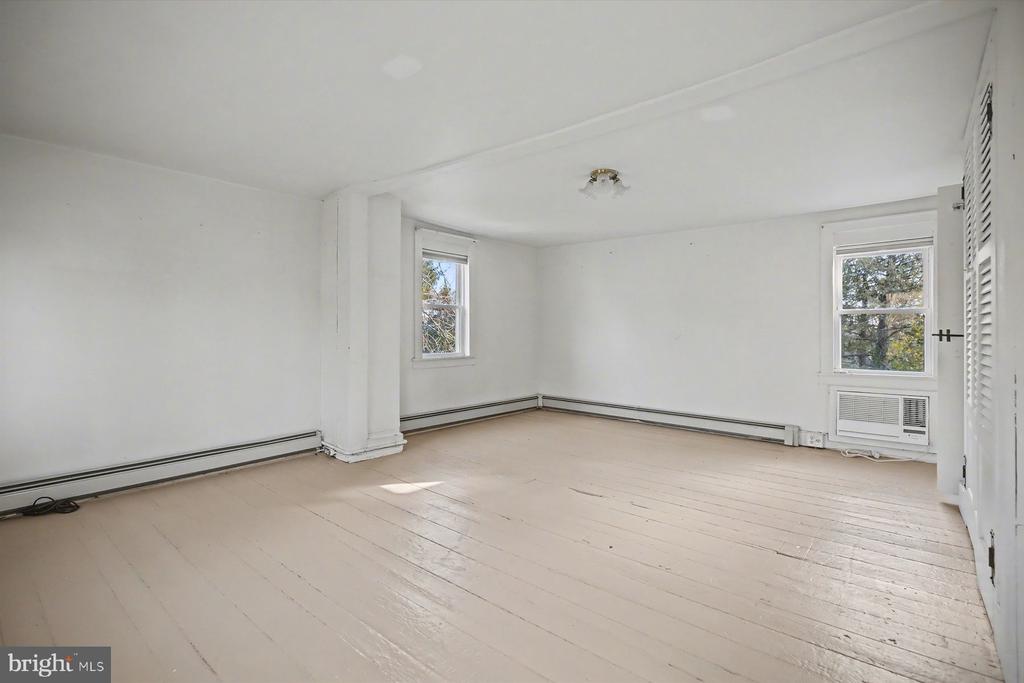 739 SERGEANTSVILLE ROAD A