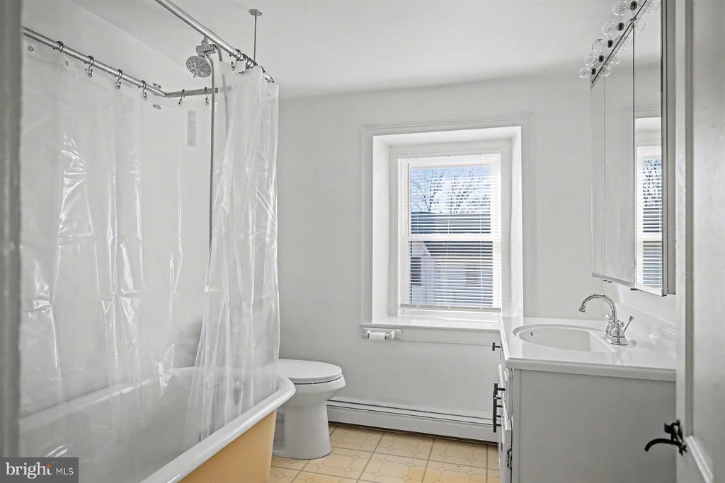 739 SERGEANTSVILLE ROAD A