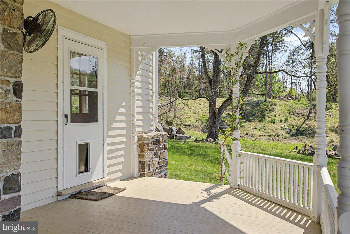 2308 DANIEL BRAY HIGHWAY